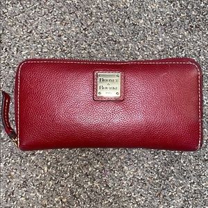 Dooney & Bourke super wallet